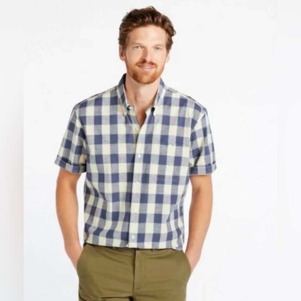 LL Bean Men’s Blue Check Button Down Shirt Medium